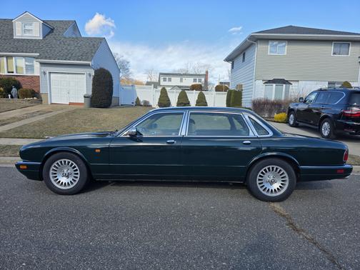 1996 Jaguar Vanden Plas Base