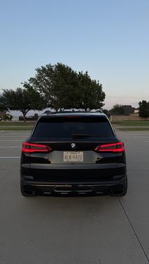 Black 2019 BMW X5 xDrive40i