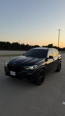 Black 2019 BMW X5 xDrive40i