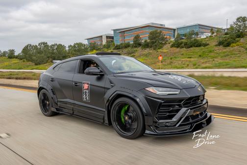 2021 Lamborghini Urus Base