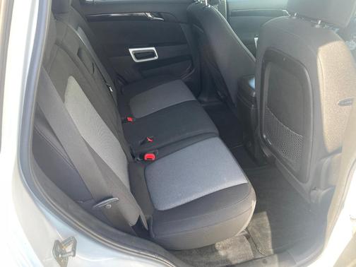 White 2014 Chevrolet Captiva Sport 1LS