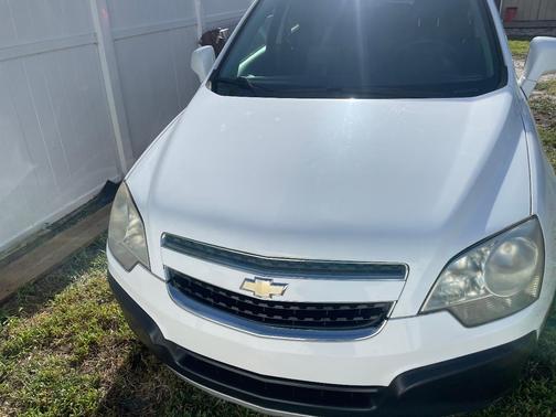 White 2014 Chevrolet Captiva Sport 1LS