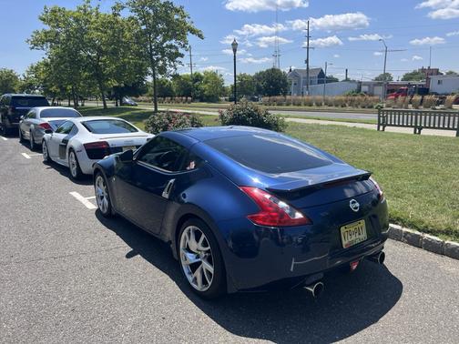 Blue 2013 Nissan 370Z Base