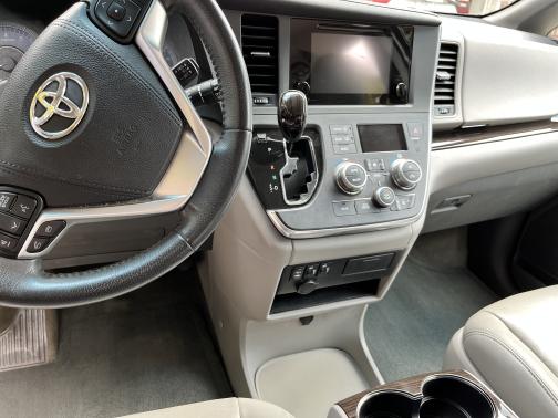 2015 Toyota Sienna Limited