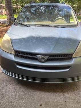 Blue 2005 Toyota Sienna LE