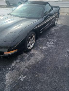 2004 Chevrolet Corvette Base