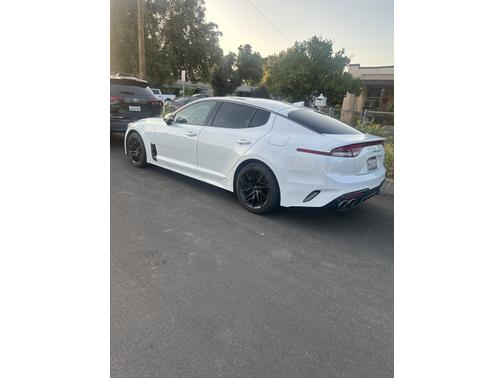 2022 Kia Stinger GT-Line
