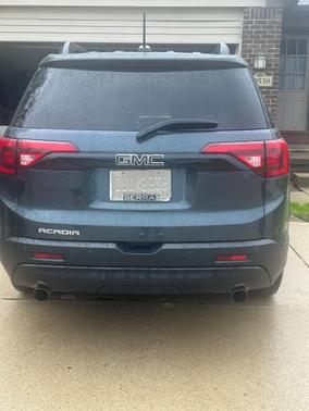2019 GMC Acadia SLT-1