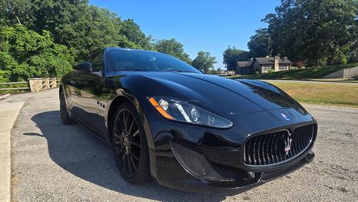 Black 2013 Maserati GranTurismo Sport