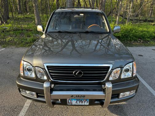 Gray 2002 Lexus LX 470 Base