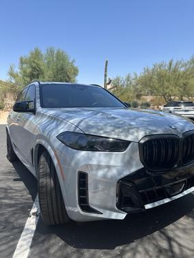2025 BMW X5 M60i
