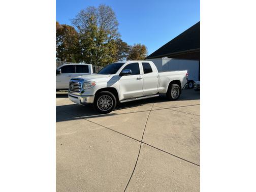 2016 Toyota Tundra SR