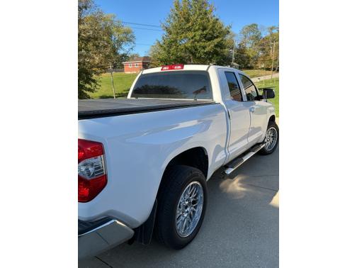 2016 Toyota Tundra SR