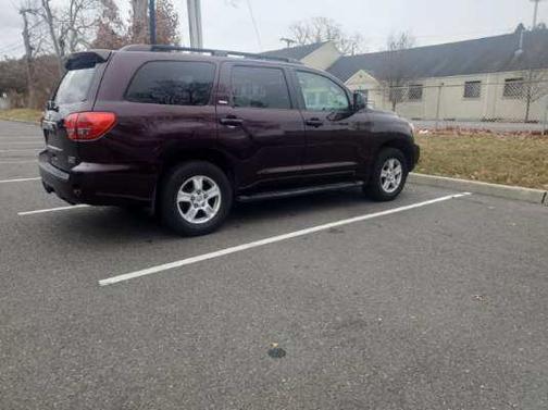 2013 Toyota Sequoia SR5