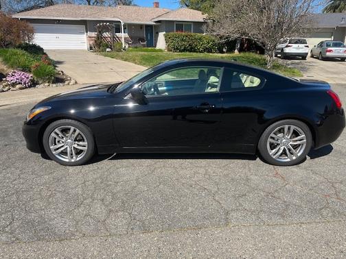 2009 INFINITI G37 Journey