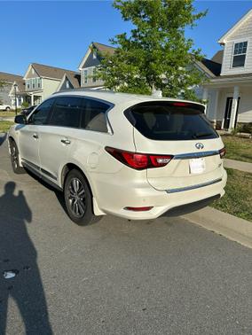 2016 INFINITI QX60 Base