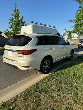 2016 INFINITI QX60 Base