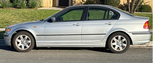 2005 BMW 325 i