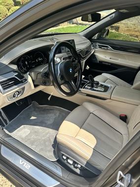 Brown 2017 BMW M760 i xDrive