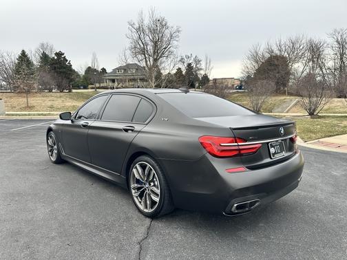 Brown 2017 BMW M760 i xDrive