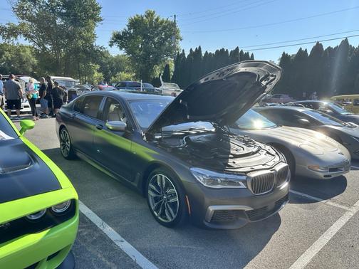Brown 2017 BMW M760 i xDrive