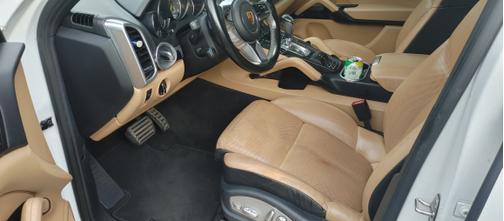 2016 Porsche Cayenne S E-Hybrid