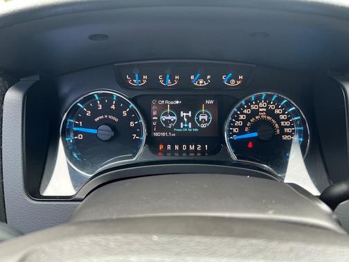 Black 2013 Ford F-150 XLT