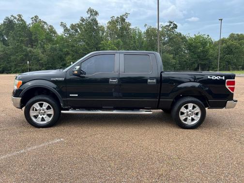 Black 2013 Ford F-150 XLT