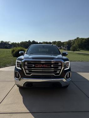 Black 2021 GMC Sierra 1500 SLT