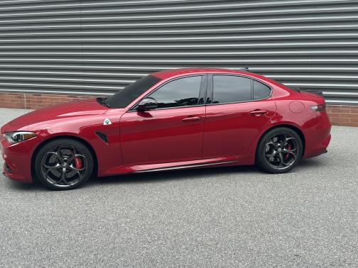 2024 Alfa Romeo Giulia Quadrifoglio