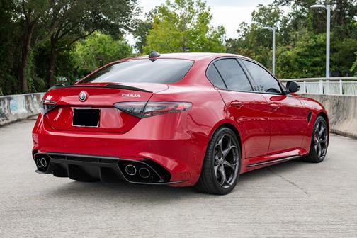 2024 Alfa Romeo Giulia Quadrifoglio