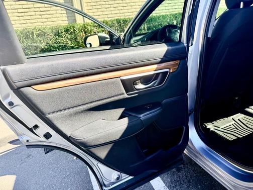 Silver 2018 Honda CR-V EX