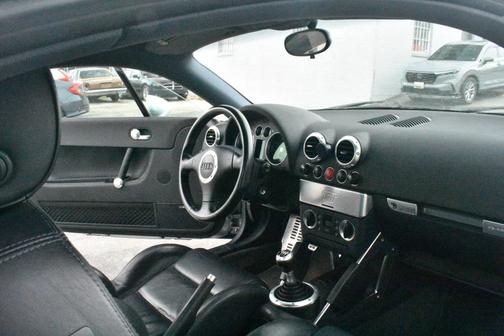 2003 Audi TT quattro