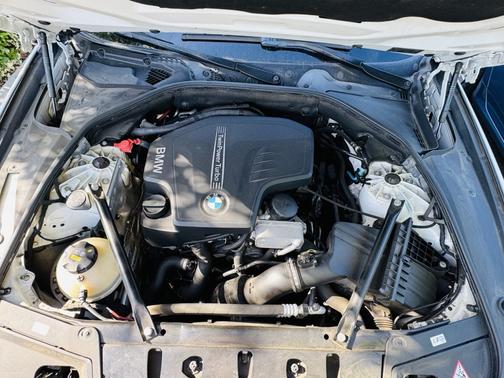 2016 BMW 528 i