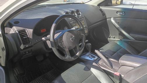 White 2013 Nissan Altima 2.5 S