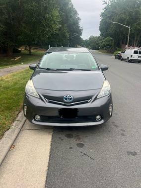 2012 Toyota Prius v Five