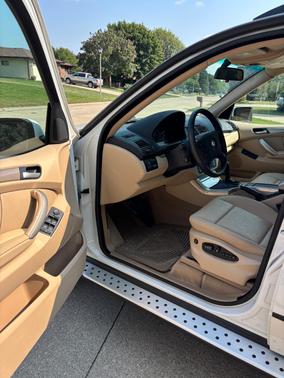 White 2001 BMW X5 3.0i