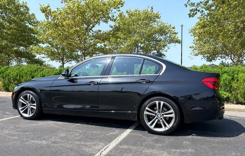 Black 2018 BMW 330 i xDrive