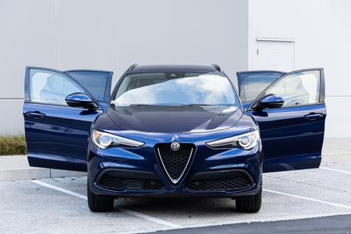 2020 Alfa Romeo Stelvio Sport