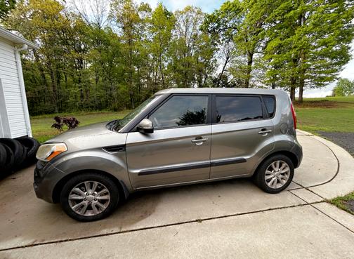 2012 Kia Soul +