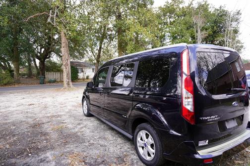 2017 Ford Transit Connect Titanium w/Rear Liftgate