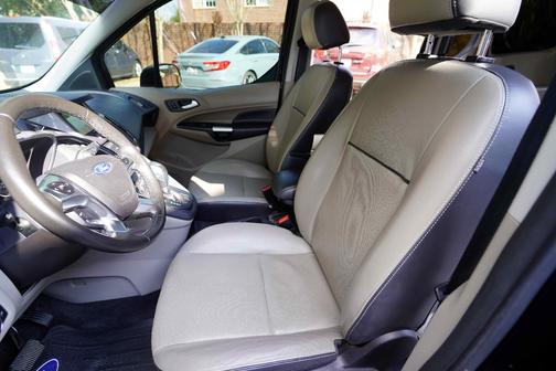 2017 Ford Transit Connect Titanium w/Rear Liftgate