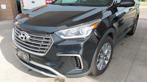 2017 Hyundai SANTA FE SE