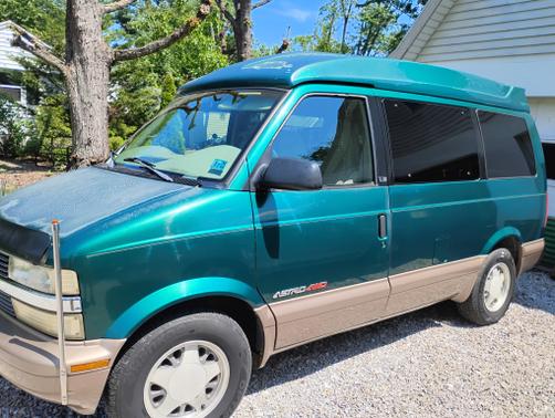 Green 1998 Chevrolet Astro Base
