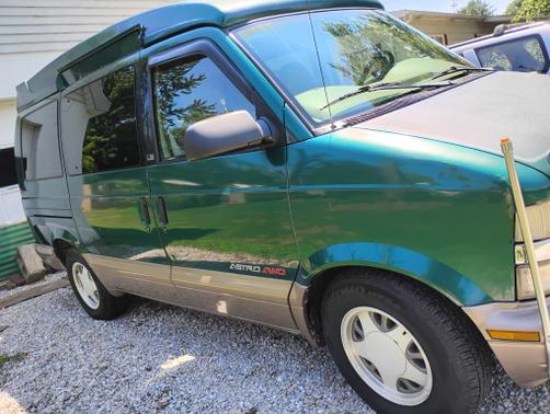 Green 1998 Chevrolet Astro Base