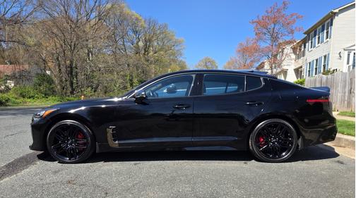 Black 2023 Kia Stinger GT2