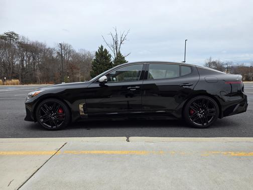 2023 Kia Stinger GT2