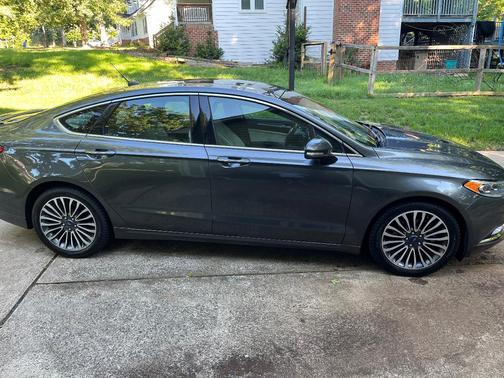 Gray 2018 Ford Fusion Titanium