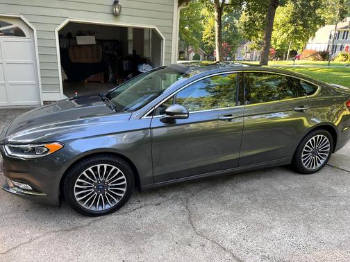 Gray 2018 Ford Fusion Titanium