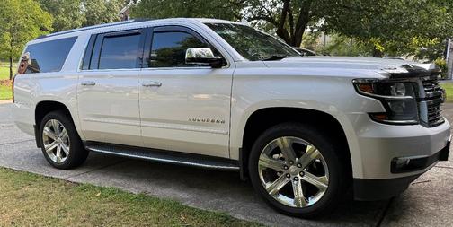 White 2020 Chevrolet Suburban Premier